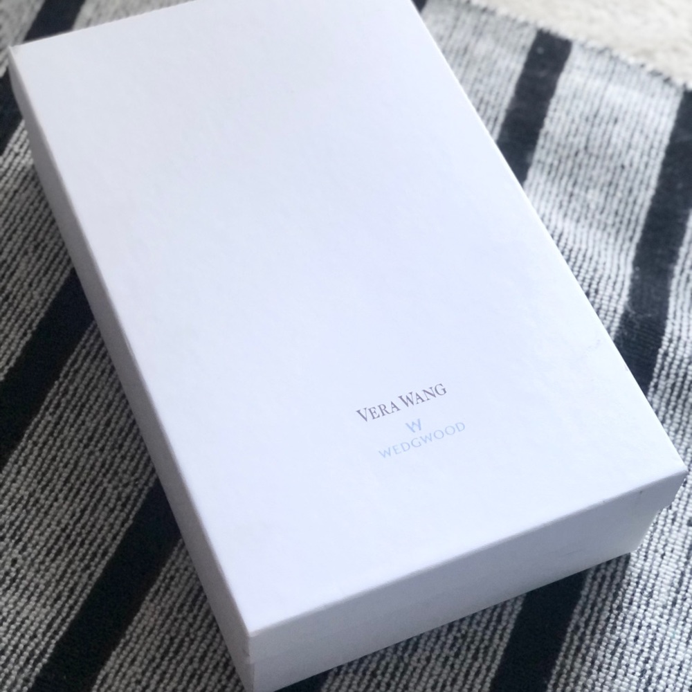 Vera Wang DUCHE88E ENCORE Lavender CHAMPAGNE Flute Pair *BRAND NEW* - Picture 14 of 16